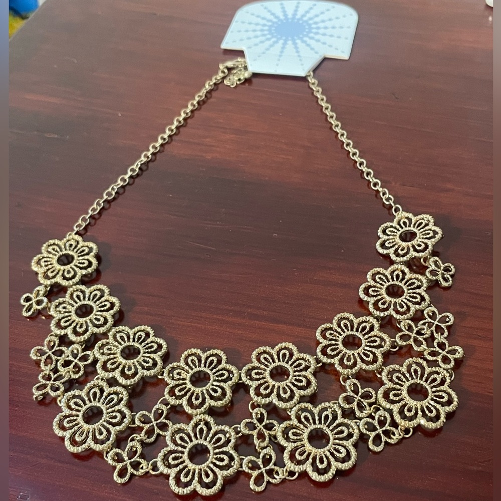 ModCloth floral statement necklace
